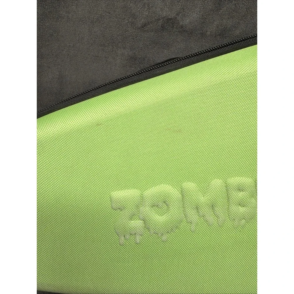 Bulldog Zombie Hunter Coffin Shaped Soft Case Green (L2)